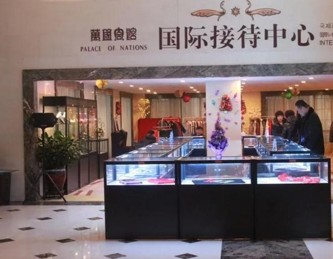 腰斩中国人为何突然不爱装面子了BBA销量暴跌二手劳力士价格