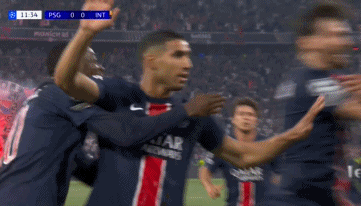 年欧冠圆梦加冕4冠王喜极而泣5-0夺冠！巴黎创历史：55(图8)