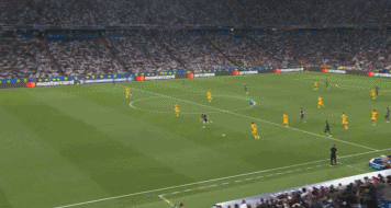 年欧冠圆梦加冕4冠王喜极而泣5-0夺冠！巴黎创历史：55(图6)