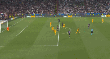 年欧冠圆梦加冕4冠王喜极而泣5-0夺冠！巴黎创历史：55(图9)