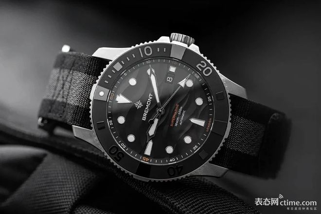 性能兼具堪称今夏最“浪”潜水表！预算8k起这6块表耐用扛造颜值(图24)